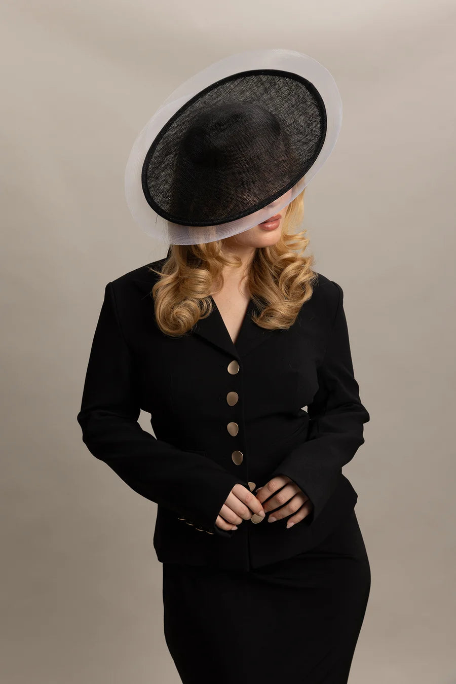 Vivienne Plate Hat