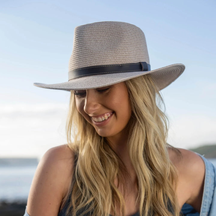 OoGee Hunter Creek Fedora - AP001
